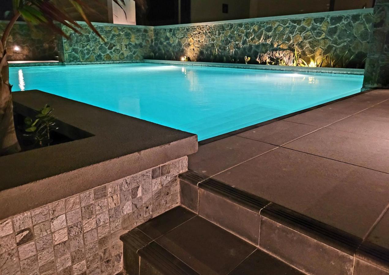 Eastern Blue - Sea View Luxury Apartment Poste Lafayette Esterno foto